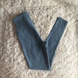 GORGEOUS BLUE Beyond Yoga Blue Leggings - XS
